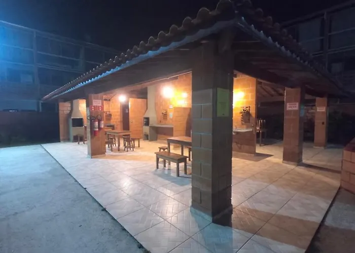 Com Piscina Vile Ll Maranduba