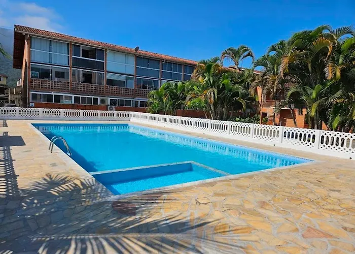 Com Piscina Vile Ll Maranduba